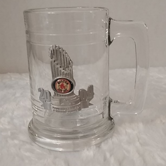Authentic 2004 MLB World Series Champions Red Sox beer glass - Picture 1 of 6
